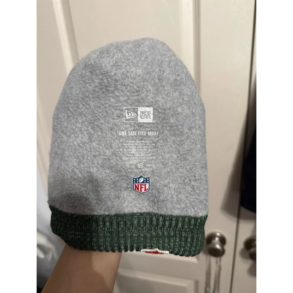 New Era Green Bay Packers Beanie NFL Knit Hat Striped Fleece Lined Winter Cozy